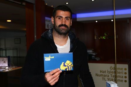 Volkan Demirel Fenercell-fenernet Teknoloji Mağazası’nı Ziyaret Etti