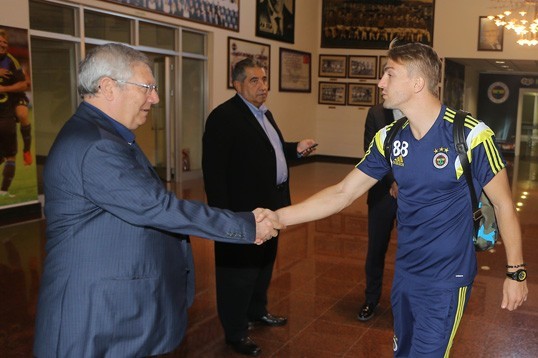 Başkanımız Aziz Yıldırım Takımımızı Uğurladı