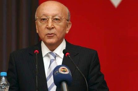 Vefa Küçük: “Önce Dostluk Kazanmalı”