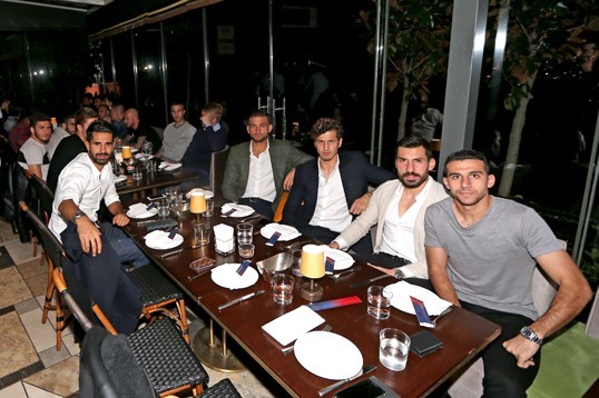 Profesyonel Futbol Takımımız Akşam Yemeğinde Bir Araya Geldi