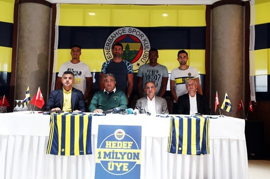 Volkan Demirel, Hasan Ali Kaldırım, Nabil Dirar Ve Carlos Kameni İçin İmza Töreni Düzenlendi