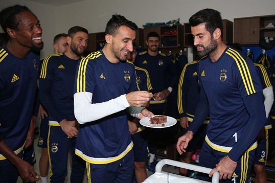 Volkan Demirel’e Sürpriz Doğum Günü
