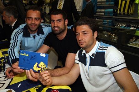 Acityoutlet'te Fenercell İmza Günü