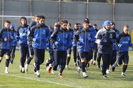 Gökhan Gönül Takımla Çalıştı